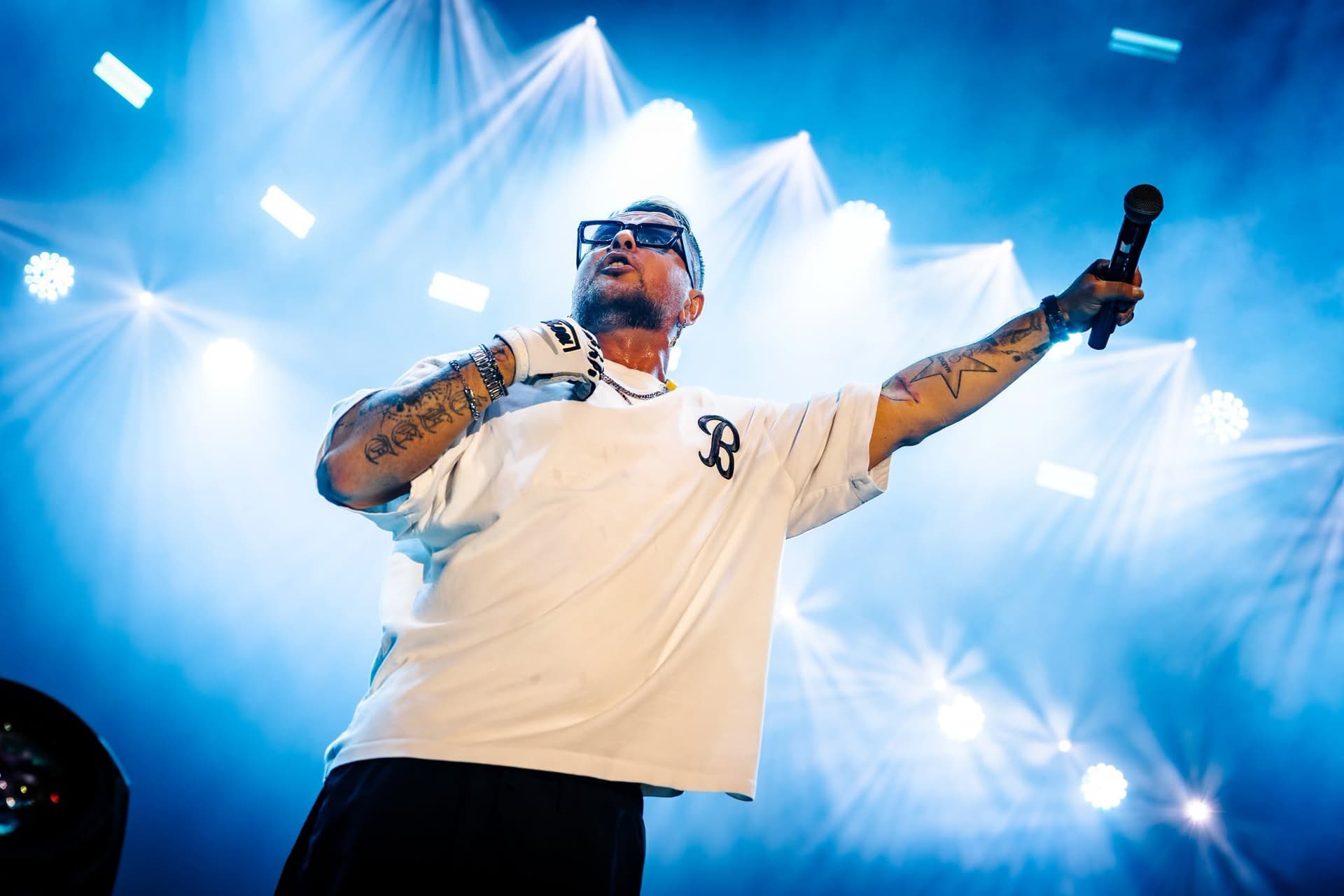 Majka a MET Arénában – rap, pop és látvány egy szombat estén